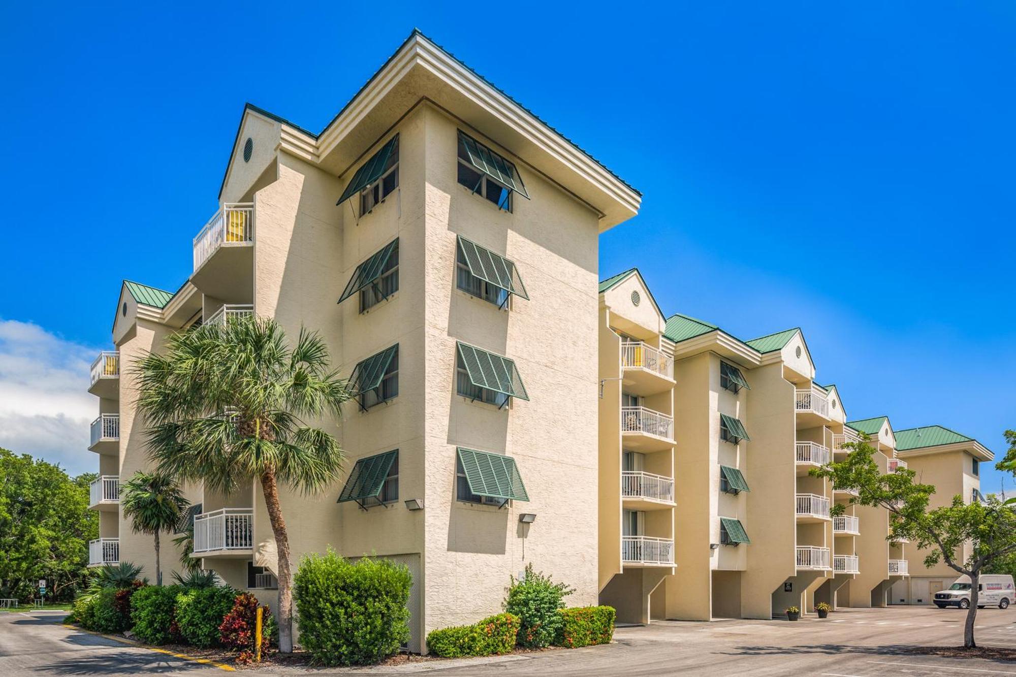 Sunrise Suites Cat Island Suite #205 키웨스트 객실 사진