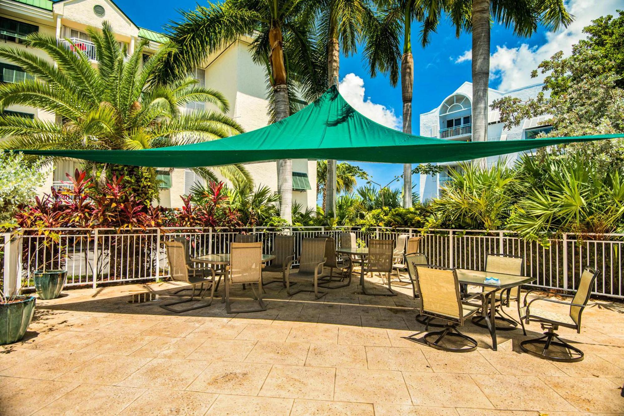 Sunrise Suites Cat Island Suite #205 키웨스트 객실 사진